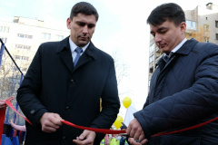 Во Фрунзенском районе открылась детская площадка