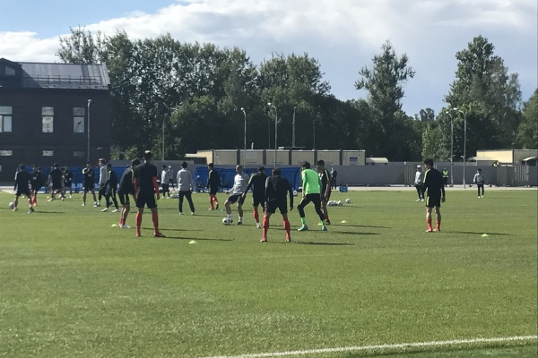 Юные футболисты побывали на открытой тренировке сборной Республики Кореи