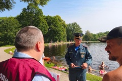 Проведён профилактический рейд на территориях, прилегающих к внутренним водоёмам Петродворцового района