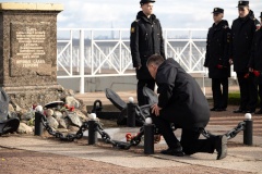 В Петергофе почтили память подвига морских десантов в октябре 1941 года