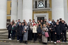 Учащиеся школ Кировского района побывали на презентации проекта "Блокадные судьбы. Живопись и анимация" на Ленфильме