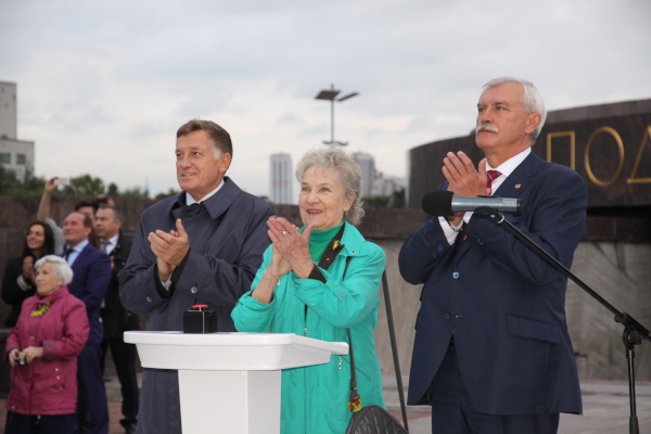 Московский район встретит гостей города знаками «Санкт‑Петербург» и «Город-герой Ленинград»