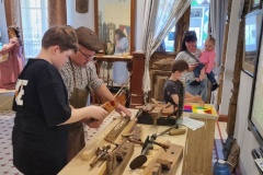 В Краеведческом музее г. Ломоносова гостям представили специальную программу и новую выставку