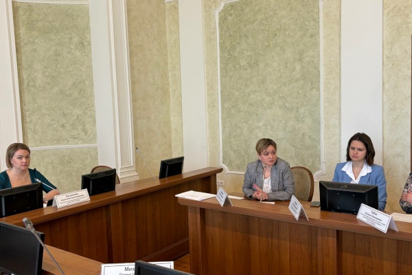 Заседание координационного совета по вопросам семьи и детства Выборгского района