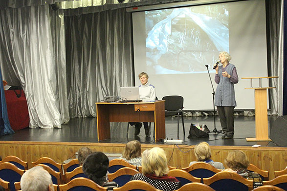В Культурном центре "Троицкий" состоялась лекция «Розы-не мечта, а реальность!»