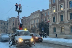 Улица Льва Толстого получила современную систему освещения