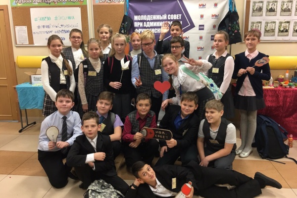 В школе Фрунзенского района прошёл первый экологический мастер-класс, организованный районным Молодёжным советом