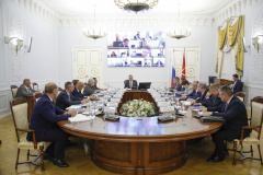 Губернатор потребовал продолжить работу по пресечению наркопреступлений, совершаемых с использованием интернета