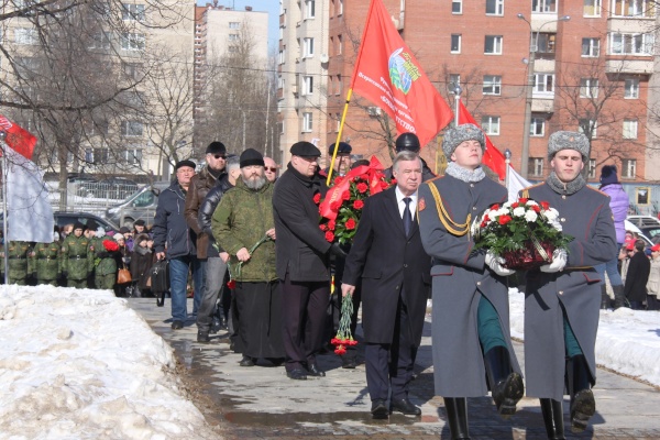 Во Фрунзенском районе состоялся митинг, посвященный Дню войск Национальной гвардии РФ