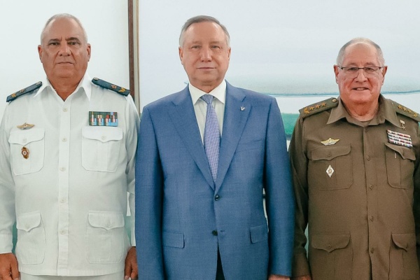 Встреча с Командующим Революционным военно-морским флотом Республики Куба контр-адмиралом Луисом Рейесом Лопесом