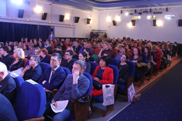 Во Фрунзенском районе прошла первая Международная научно-практическая конференция стоматологов по лечению заболеваний у пациентов с сахарным диабетом