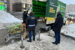 Рейд в Приморском районе: изъяли плодоовощную продукцию и авто