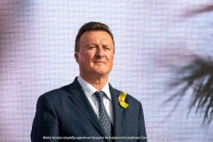 Глава администрации Московского района поздравил жителей с Днём отца