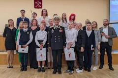 Юным жителям Петродворцового района торжественно вручили первые паспорта