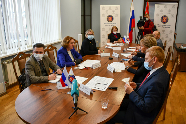 На площадке Общественной палаты Санкт‑Петербурга состоялось обсуждение вопросов вакцинации населения от коронавирусной инфекции