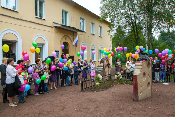 Детская площадка в Песочном по басням Крылова