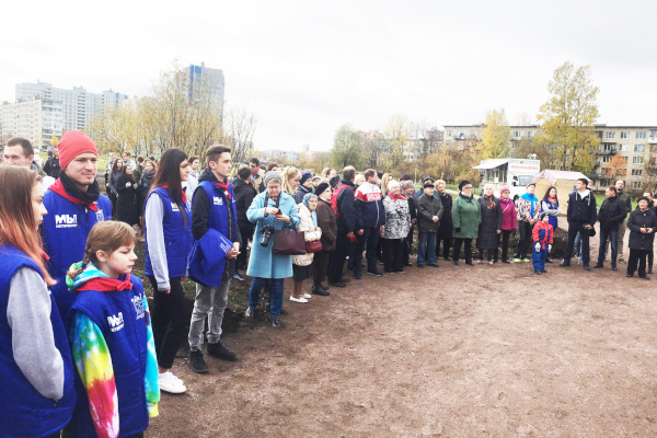 Во Фрунзенском районе более 15 с половиной тысяч человек приняли участие в общегородском Дне благоустройства 