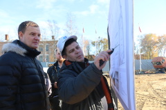 Сергей Морозов проинспектировал строительство социальных объектов Петродворцового, Пушкинского и Невского районов