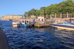 Городской причал у Летнего сада оборудуют новым металлическим понтоном