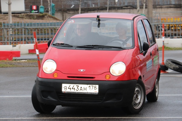 Во Фрунзенском районе определили лучших водителей среди школьников