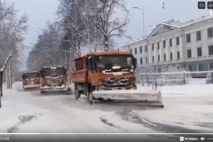 В городе продолжается снегопад, все службы задействованы в уборке его последствий