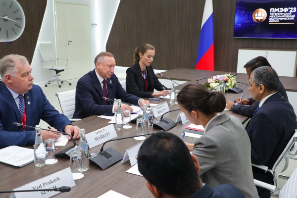 Встреча с Чрезвычайным и Полномочным Послом Республики Индия в Российской Федерации Паваном Капуром