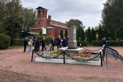 На выездном совещании в Красной слободе обсудили ход работ по реконструкции мемориального комплекса «Малая Пискарёвка»