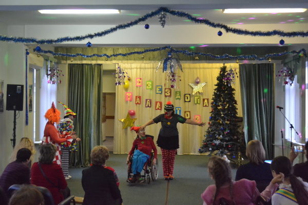 Во Фрунзенском районе прошел гала-концерт Фестиваля «Звездопад талантов», посвященного Международному дню инвалидов