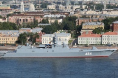 Разводка мостов во время генеральной репетиции парада ВМФ