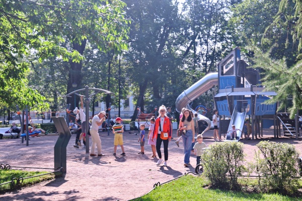 Новые детские площадки в Центральном районе