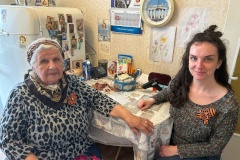 «Творчество без границ»: ветераны Московского района создали памятные броши к 80-летию Великой Победы