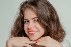 Вероника Ханипова, выпускница 11 «А» класса школы № 112 получила высший балл на ЕГЭ по литературе