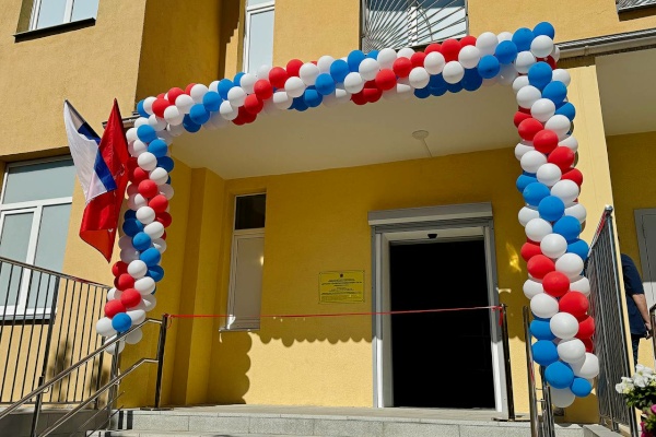 Открытие третьего отделения детской поликлиники № 49 в Центральной усадьбе поселка Шушары