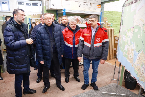 Посещение склада Жилищного агентства Приморского района