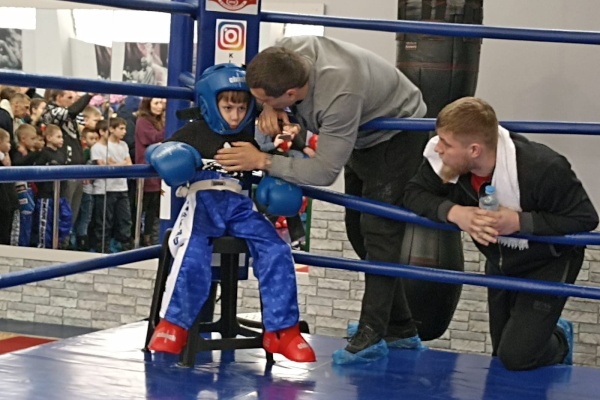 Более 100 юных спортсменов вышли на ринг в Московском районе