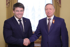 Александр Беглов обсудил с Сергеем Боярским вопросы расширения работы общественных приемных «Единой России» в Петербурге