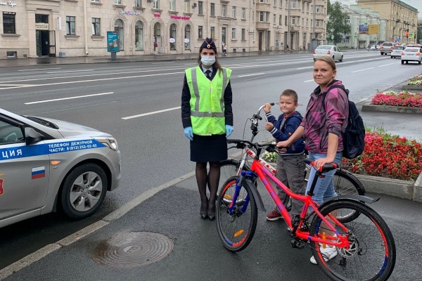 Акция «Вежливый велосипедист» прошла в Кировском районе