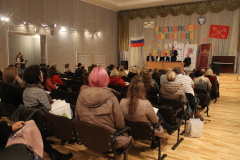«Дерево», «Гипс», «Камень» и «Мониторинг» - четыре группы Школы волонтёров приступают к обучению