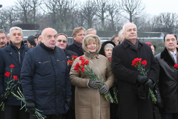 Поздравляем с днем снятия блокады Ленинграда!