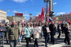 Жители Московского района вышли на шествие «Бессмертного полка»