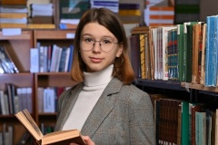Колина Ирина, выпускница 11 «Б» класса школы №605 с углубленным изучением немецкого языка, получила высший балл на ЕГЭ по русскому языку