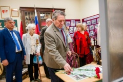 В школе № 77 Петроградского района открылась экспозиция, посвященная СВО