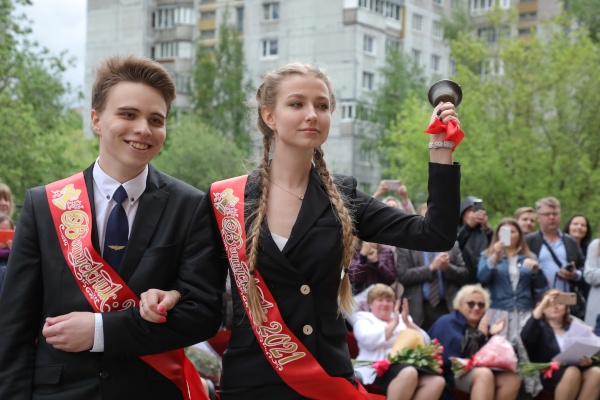 Последний звонок прозвенел в Московском районе