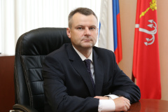 Глава администрации Кировского района С.В.Иванов поздравляет жителей с Днем России