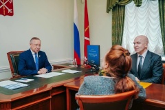 Александр Беглов поручил закупить новое оборудование для библиотеки имени Чехова во Фрунзенском районе
