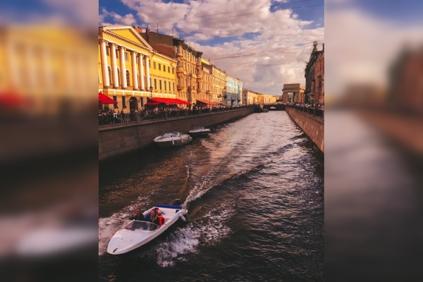 Санкт‑Петербург поздравляет Ленинградскую область с днём рождения приятным подарком. Как попасть на бесплатную экскурсию