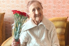 Жительница Невского района отпраздновала 100-летний юбилей