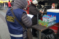 В историческом центре Петербурга пресекли незаконную торговлю