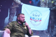 Руководитель Ассоциации ветеранов специальной военной операции «Защитники Родины» в Выборгском районе рассказал о работе организации на отчете главы