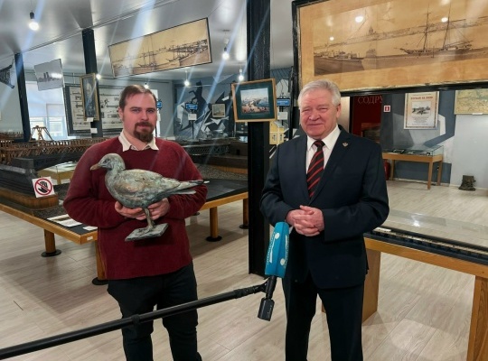 Копия бронзовой чайки с Елагина моста пополнила коллекцию Музея мостов